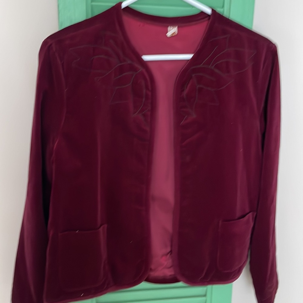 rare Tica velour vintage maroon w/ embroidery detail jacket